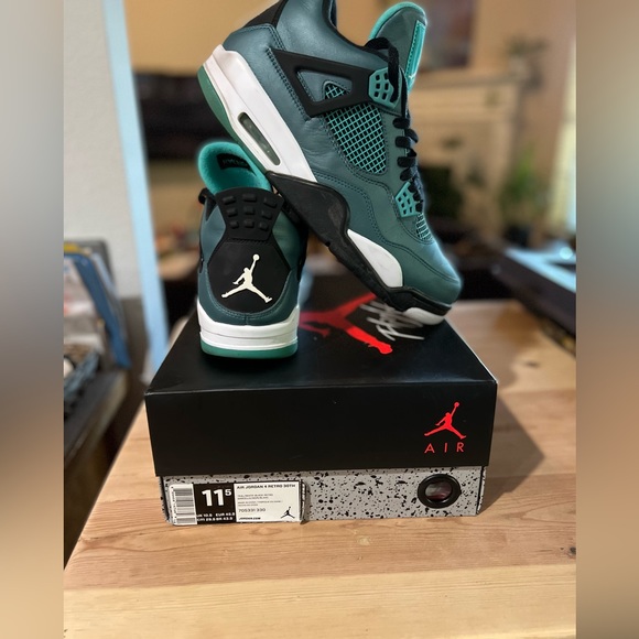 Jordan 4 Retro Teal - Picture 4 of 4